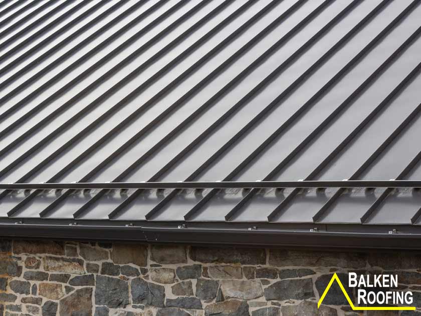 The Benefits Of Upgrading To A Standing Seam Metal Roof